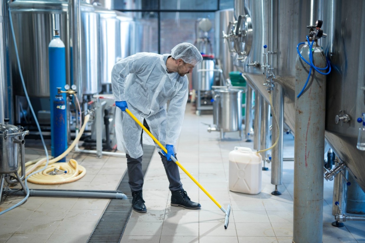 industrial cleaning service in London